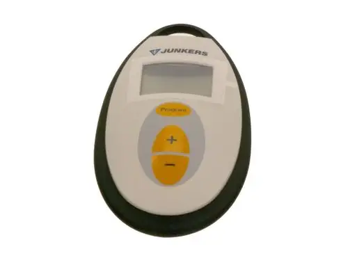 Fernbedienung von Bosch mit einem Display und Tasten zur Programmierung sowie zur Anpassung von Einstellungen. Ovales Design mit einem schwarzen Rand.